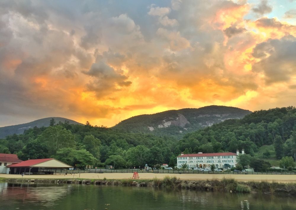 The 1927 Lake Lure Inn And Spa Экстерьер фото